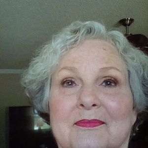 Meet your Posher, Janet